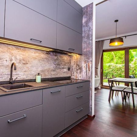 Inpoint 2-Bedrooms Apartment With Private Garden And Free Parking Kraków Zewnętrze zdjęcie