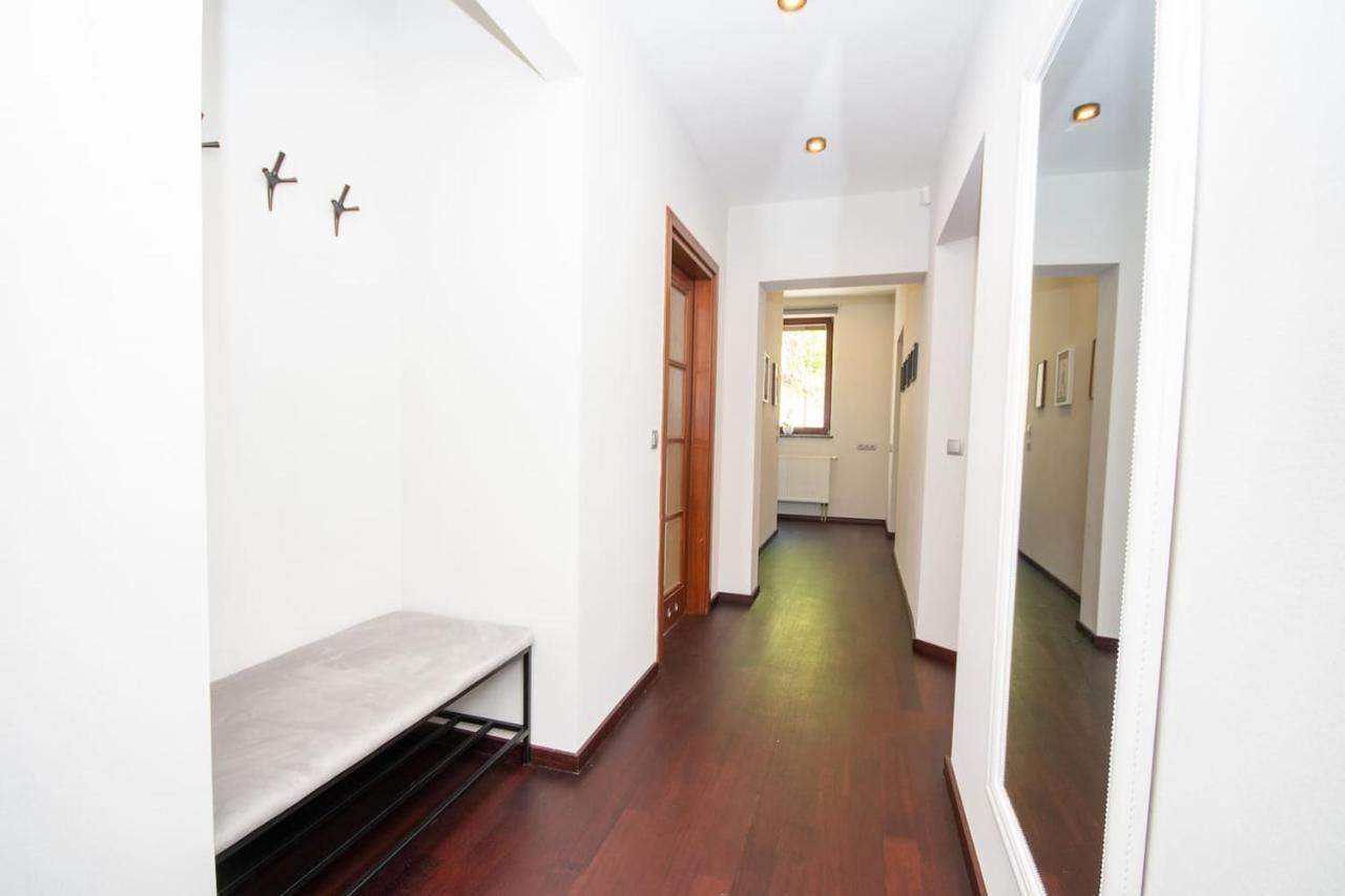Inpoint 2-Bedrooms Apartment With Private Garden And Free Parking Kraków Zewnętrze zdjęcie