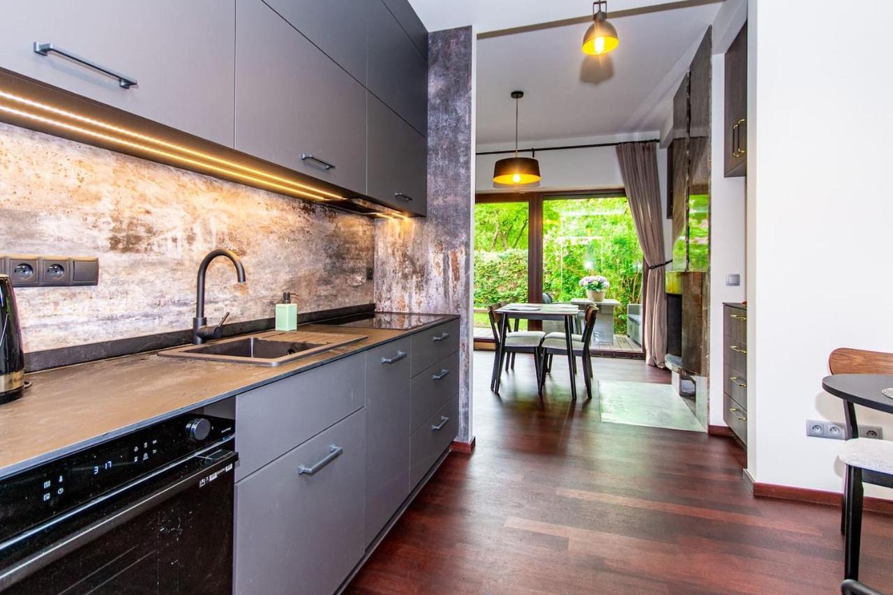 Inpoint 2-Bedrooms Apartment With Private Garden And Free Parking Kraków Zewnętrze zdjęcie