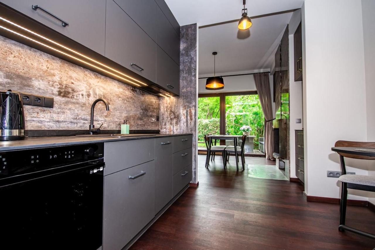 Inpoint 2-Bedrooms Apartment With Private Garden And Free Parking Kraków Zewnętrze zdjęcie