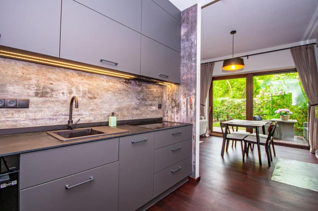 Inpoint 2-Bedrooms Apartment With Private Garden And Free Parking Kraków Zewnętrze zdjęcie