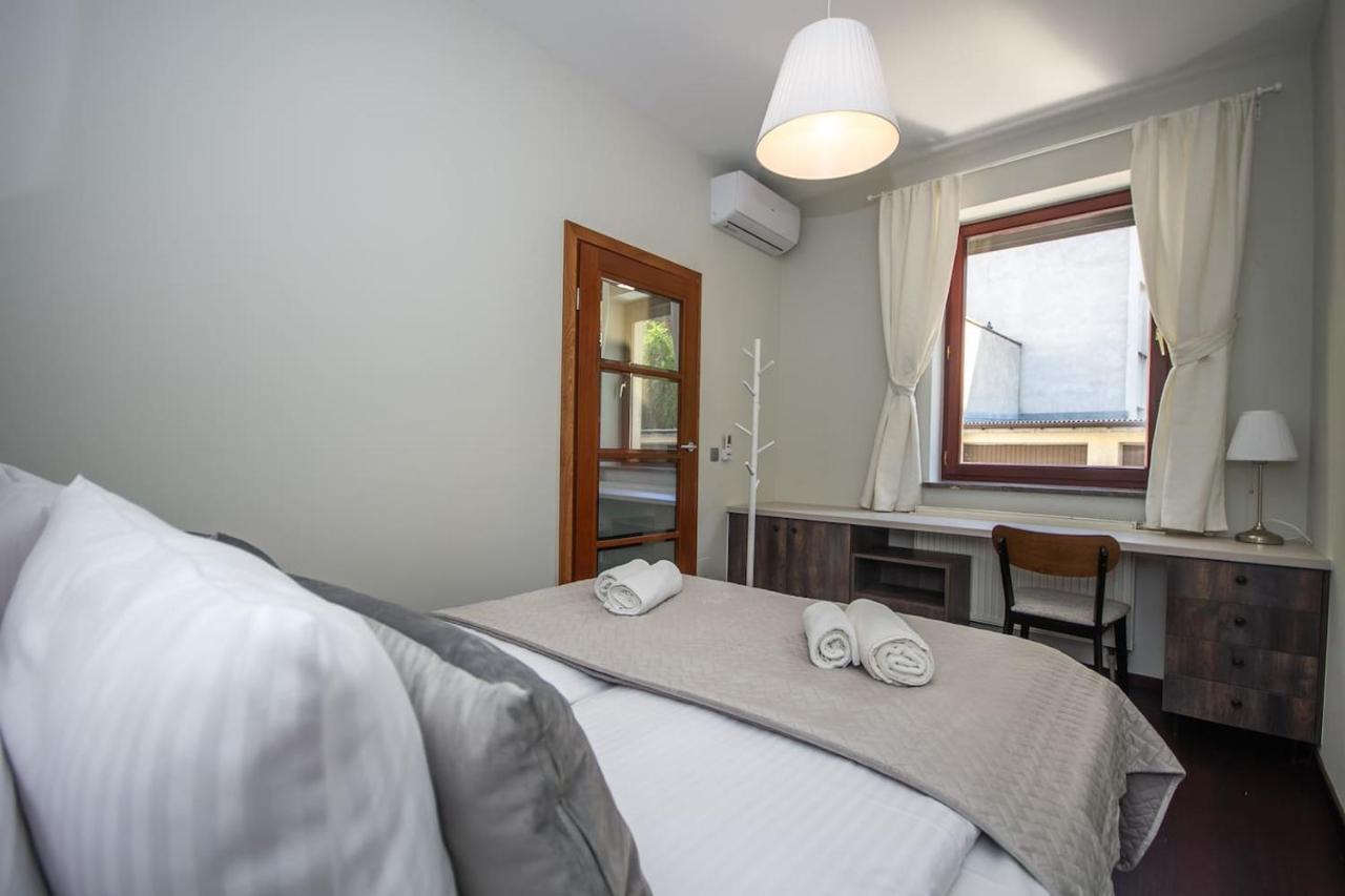 Inpoint 2-Bedrooms Apartment With Private Garden And Free Parking Kraków Zewnętrze zdjęcie